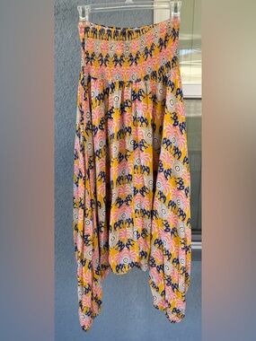 Valija Boho Elephant Print Harem Pants Smocked Waist Hippie Festival Genie Med